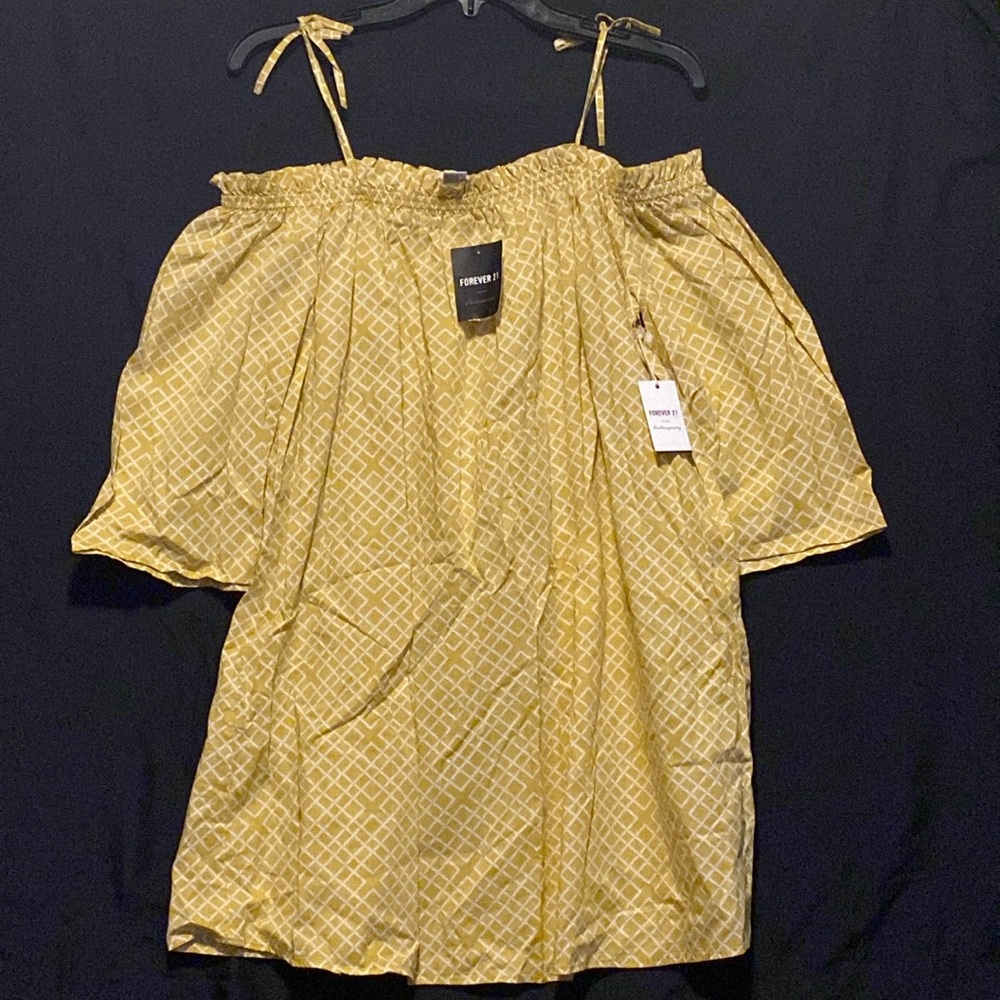 NWT forever 21 size xl cold shoulder babydoll dress with geo pattern